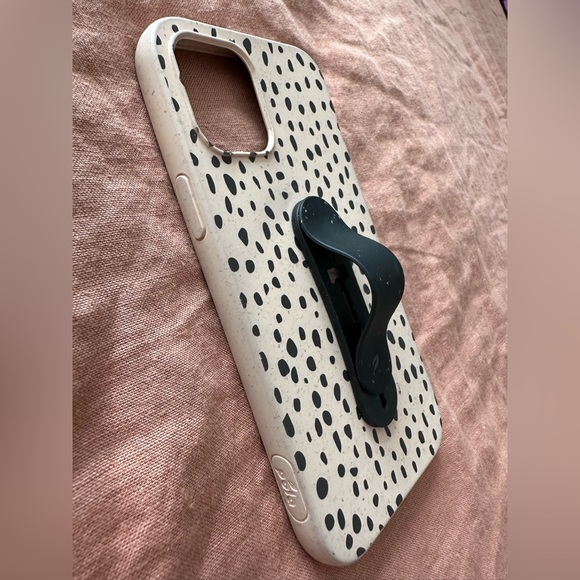 Pela Patterned Phone Case - Picture 7 of 7